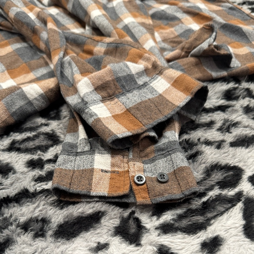 Shouthouse Plaid Long Sleeve Shirt - Picture 6 of 7